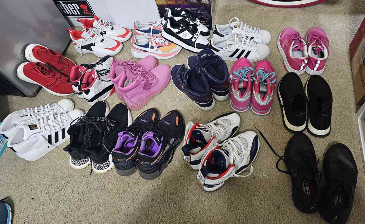 Zapatos - Tampa, Florida - FleaMarketBay