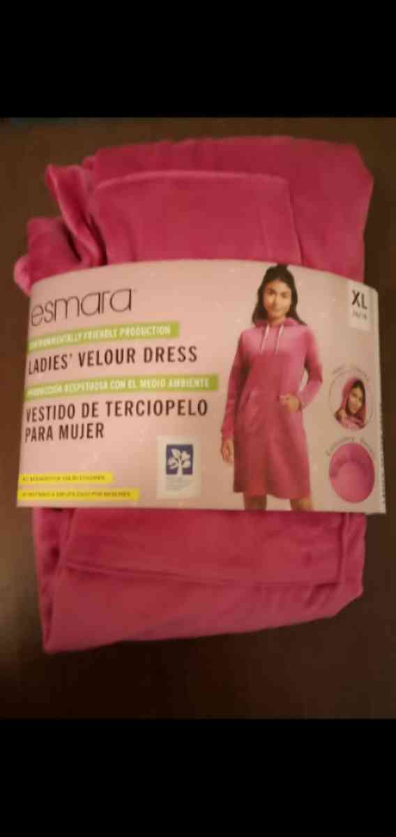 ladies pink velor dress - Lithonia, Georgia - FleaMarketBay