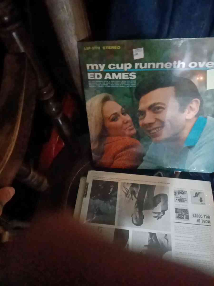 vinal records - Bakersfield, California - FleaMarketBay