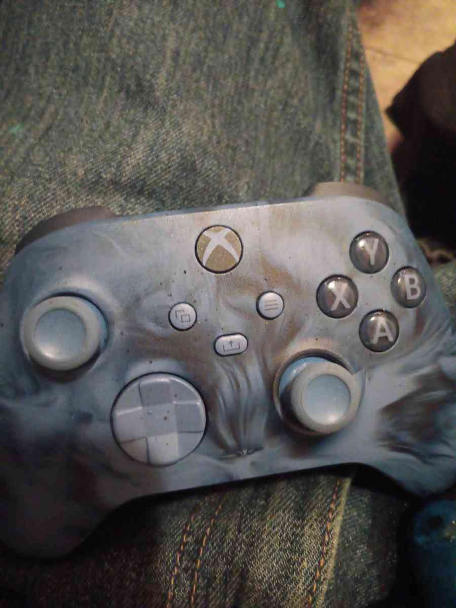 game contorler Xbox one - Los Angeles, California - FleaMarketBay