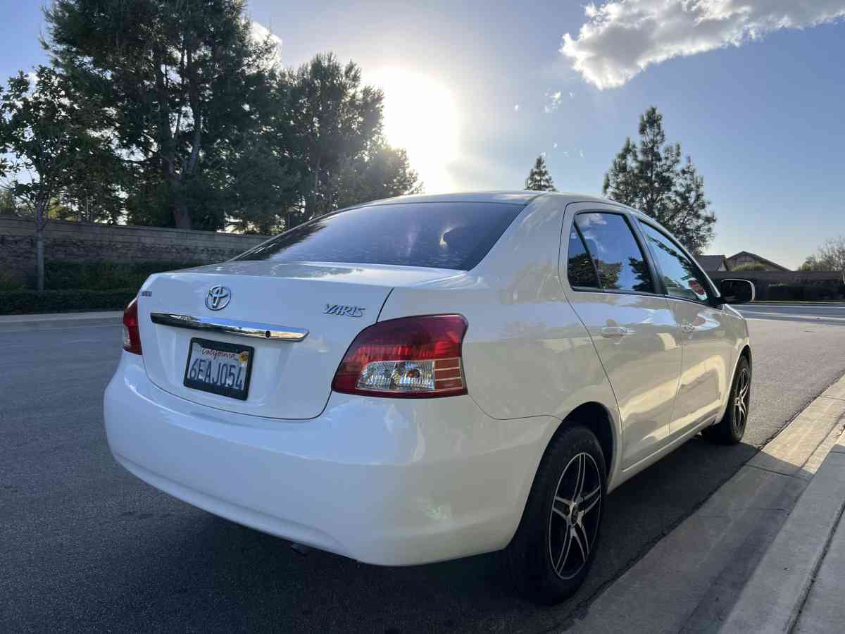 2008 Toyota Yaris - Ontario, California - FleaMarketBay