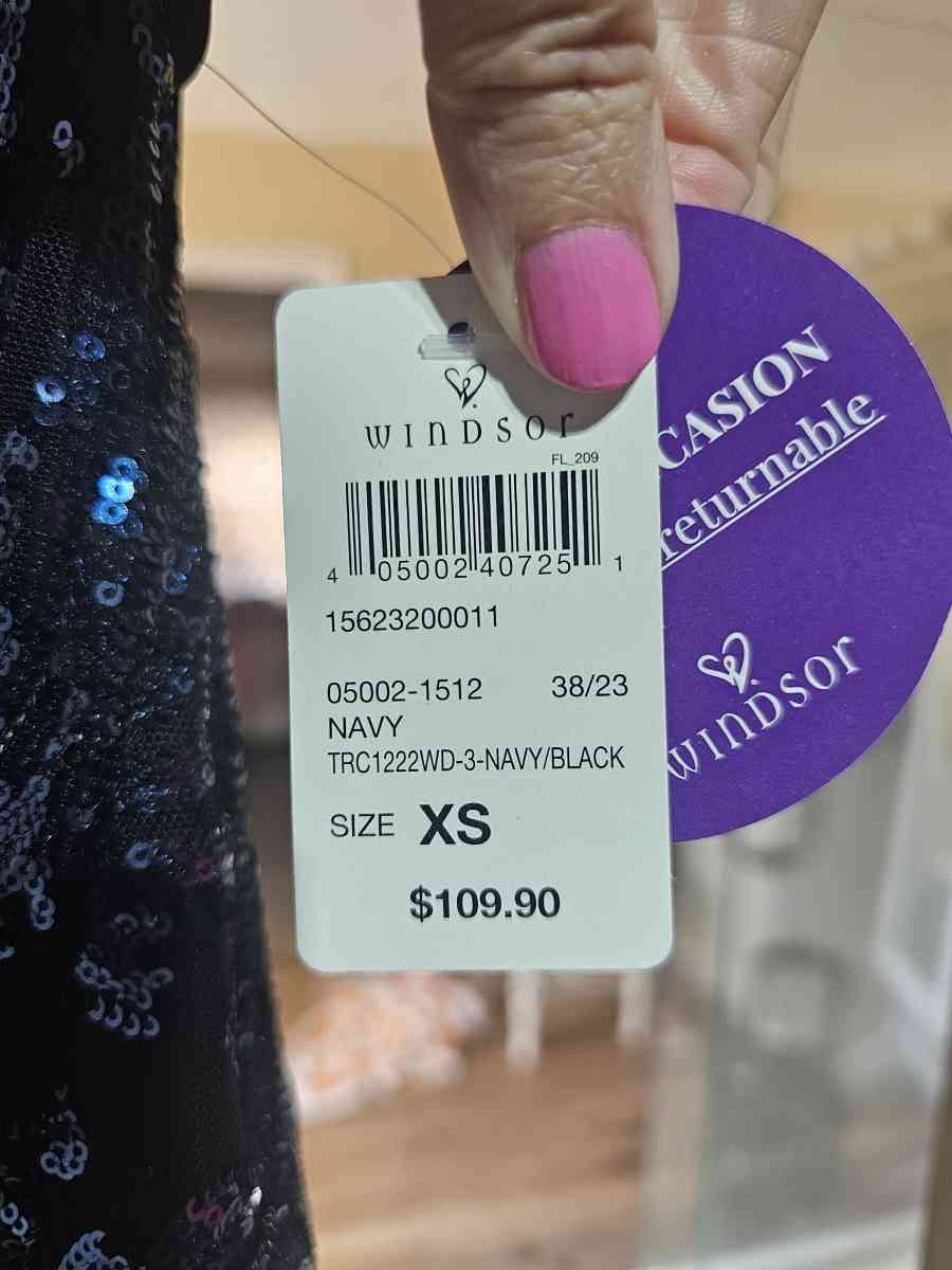 prom dress - Sanford, Florida - FleaMarketBay