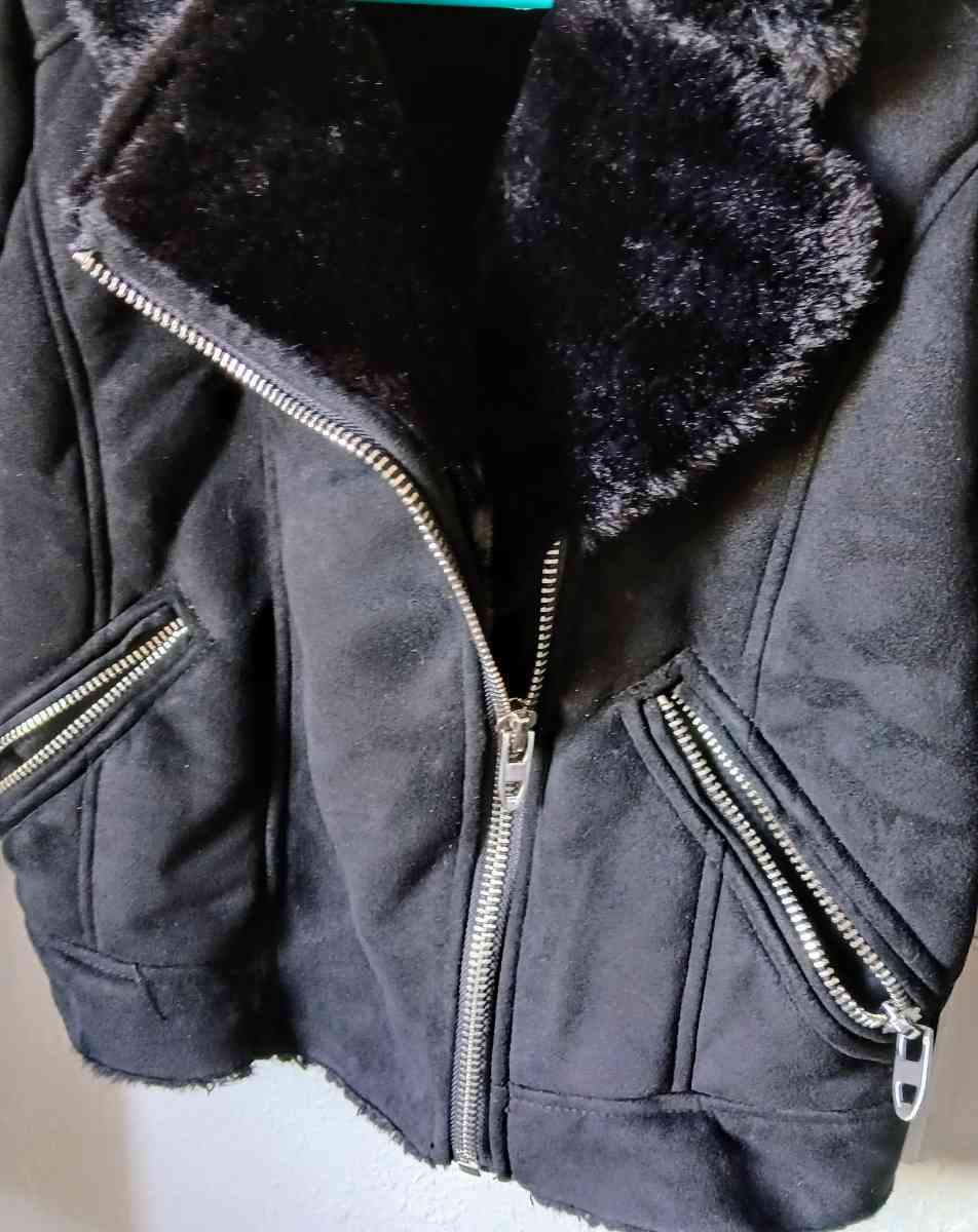 Black fauxfur suede jacket - Dallas, Oregon - FleaMarketBay