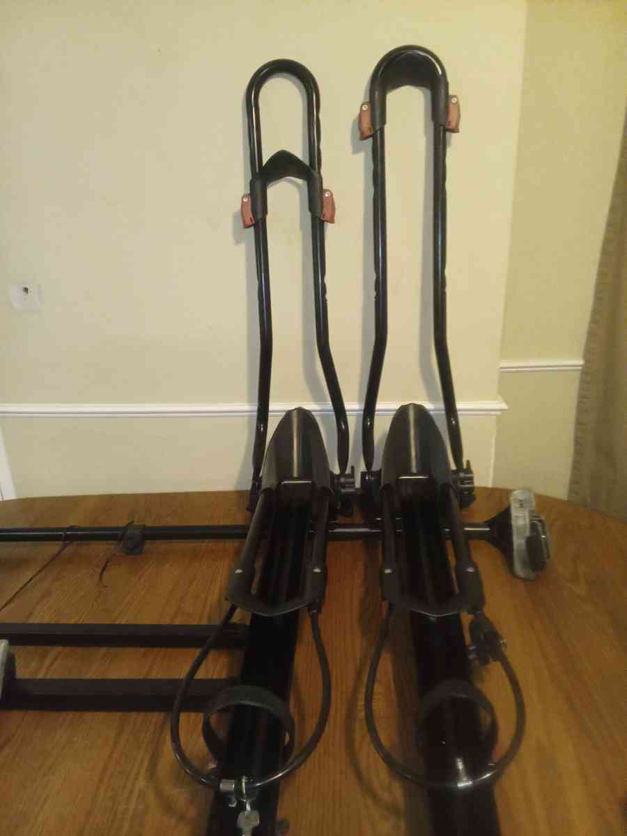 Yakima used upright bicycle roof carriers - Saint Louis, Missouri - FleaMarketBay