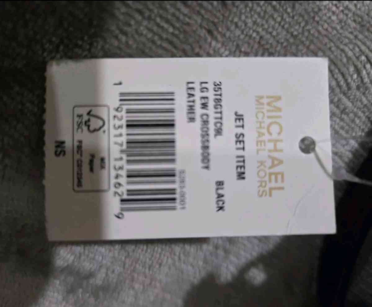 Michael Kors Jet Set Item EW Leather crossbody New Purse Wit - Hialeah, Florida - FleaMarketBay