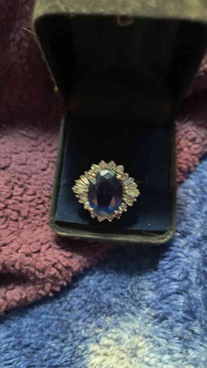Sapphire Ring - Greenville, Illinois - FleaMarketBay