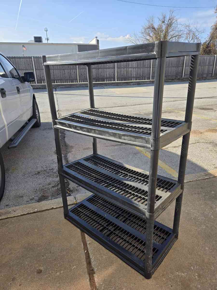 Plastic shelves - Jenks, Oklahoma - FleaMarketBay
