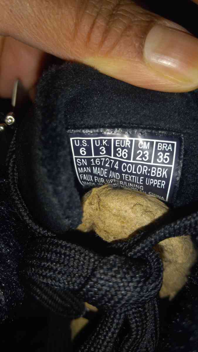 all Black skechers boots - Addison, Michigan - FleaMarketBay