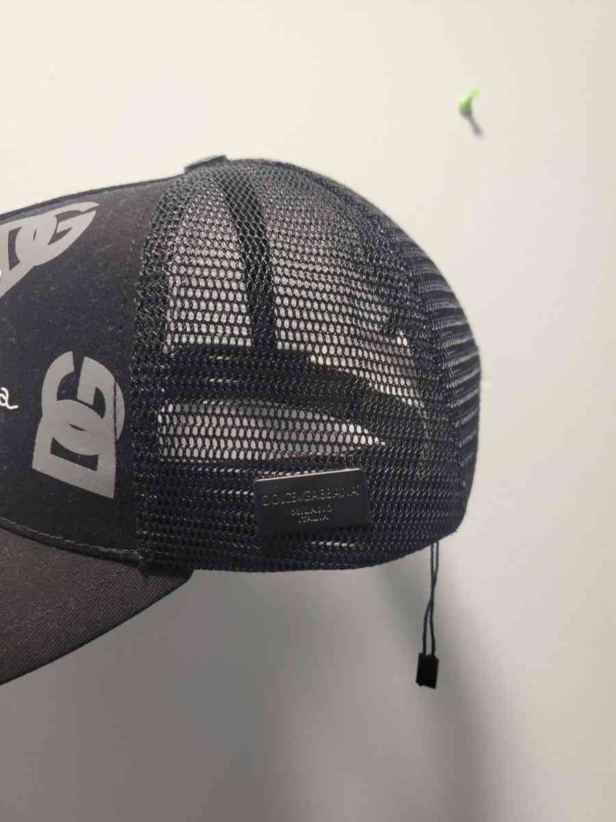 Dolce  Gabbana snapback - Chester, Virginia - FleaMarketBay