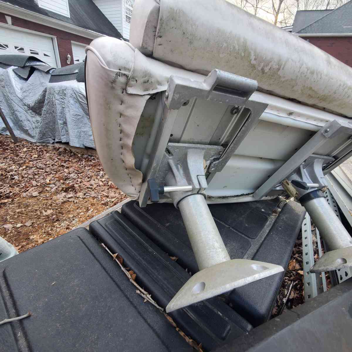 Oversized Pontoon Seat With Double Pedestal Base - Rock Island, Tennessee - FleaMarketBay