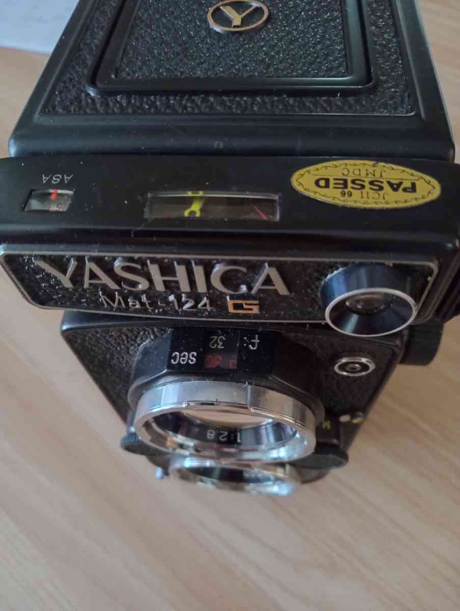 Yashica Mat124G Camera - Port Saint Lucie, Florida - FleaMarketBay