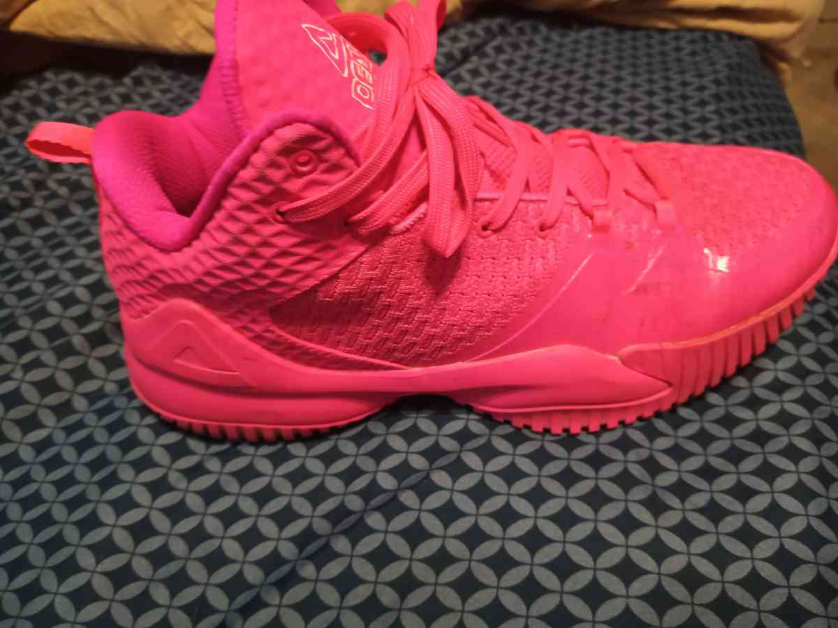 PEAK LOUIS WILLIAMSON SHOES - Springdale, Arkansas