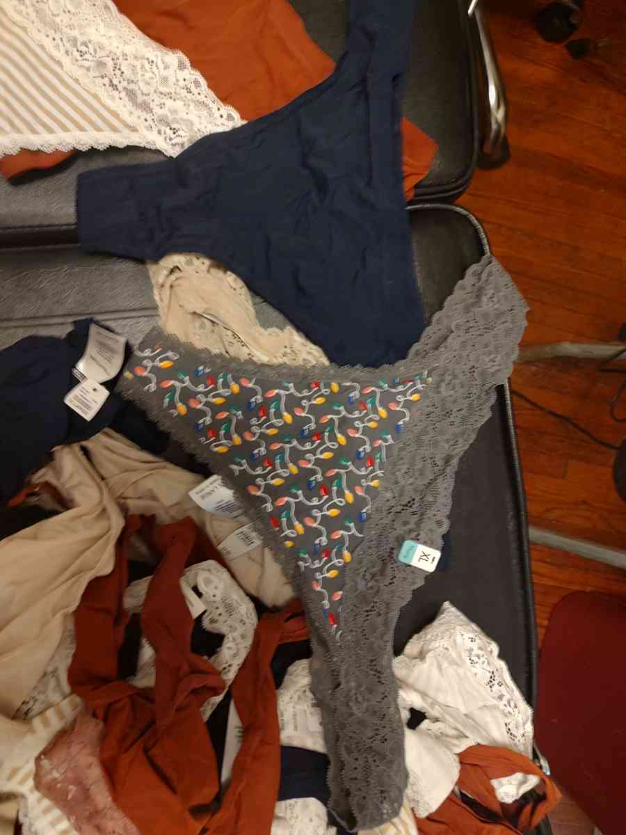 Maurices thongs - Hagerstown, Maryland - FleaMarketBay