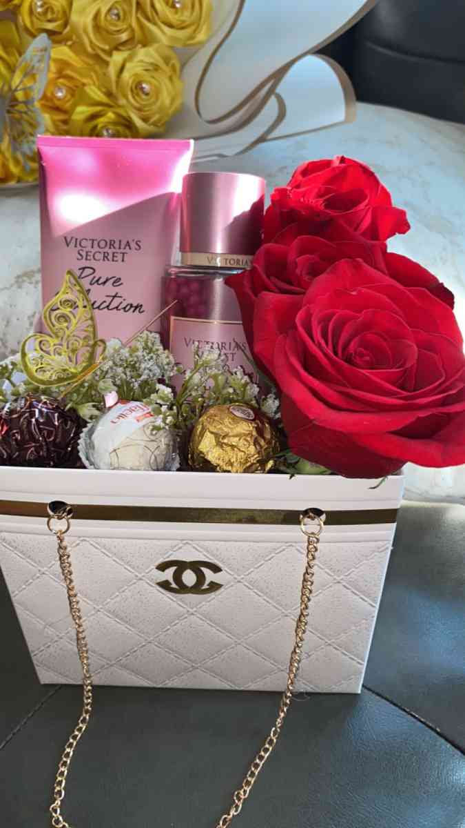 rosas eternas - Addieville, Illinois - FleaMarketBay