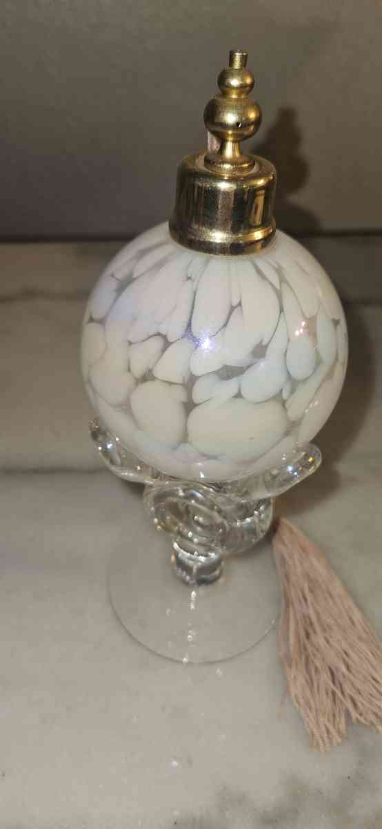 perfume bottle vintage - Aurora, Colorado - FleaMarketBay
