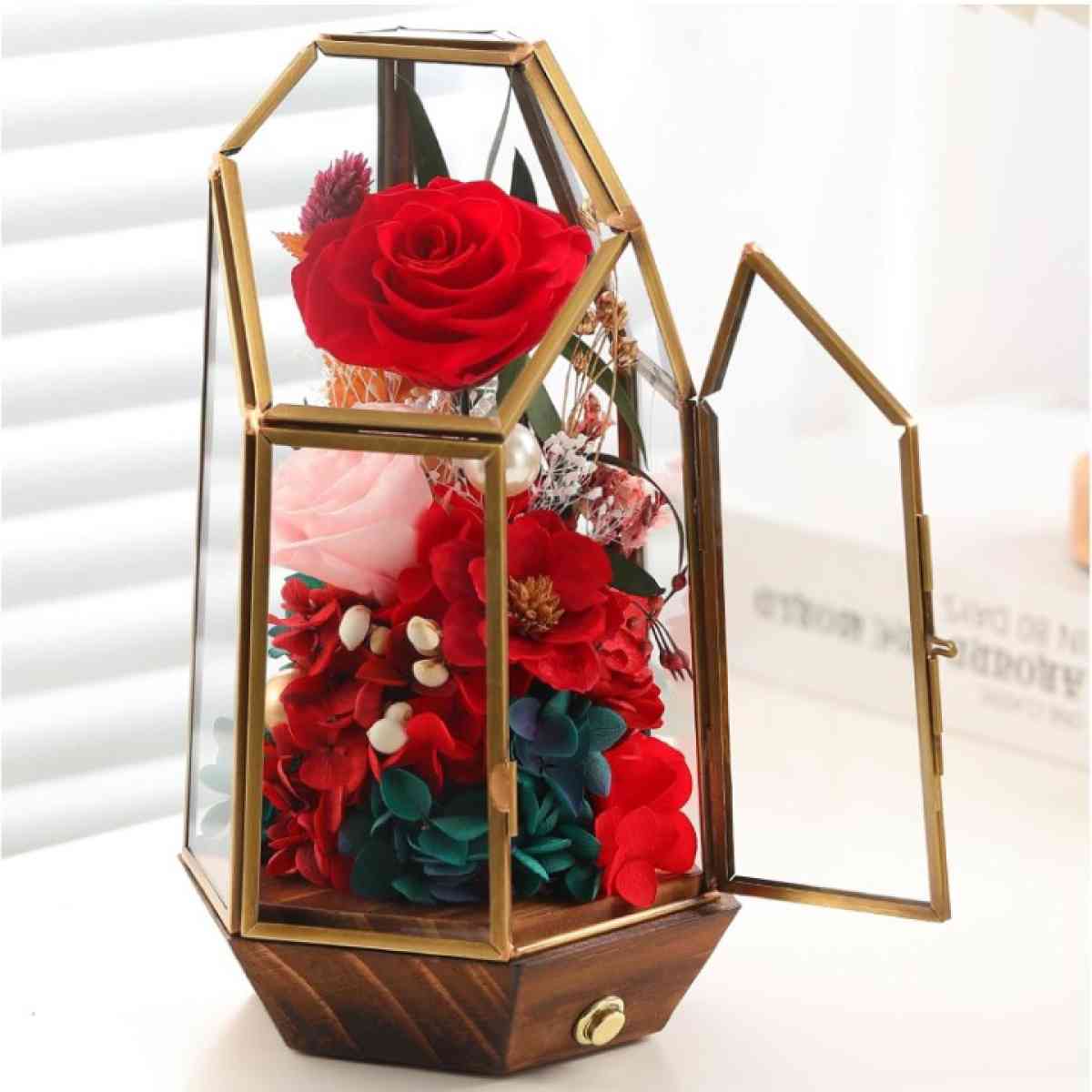 Flowers red roses perfect gift for Valentines Day - Manheim, Pennsylvania