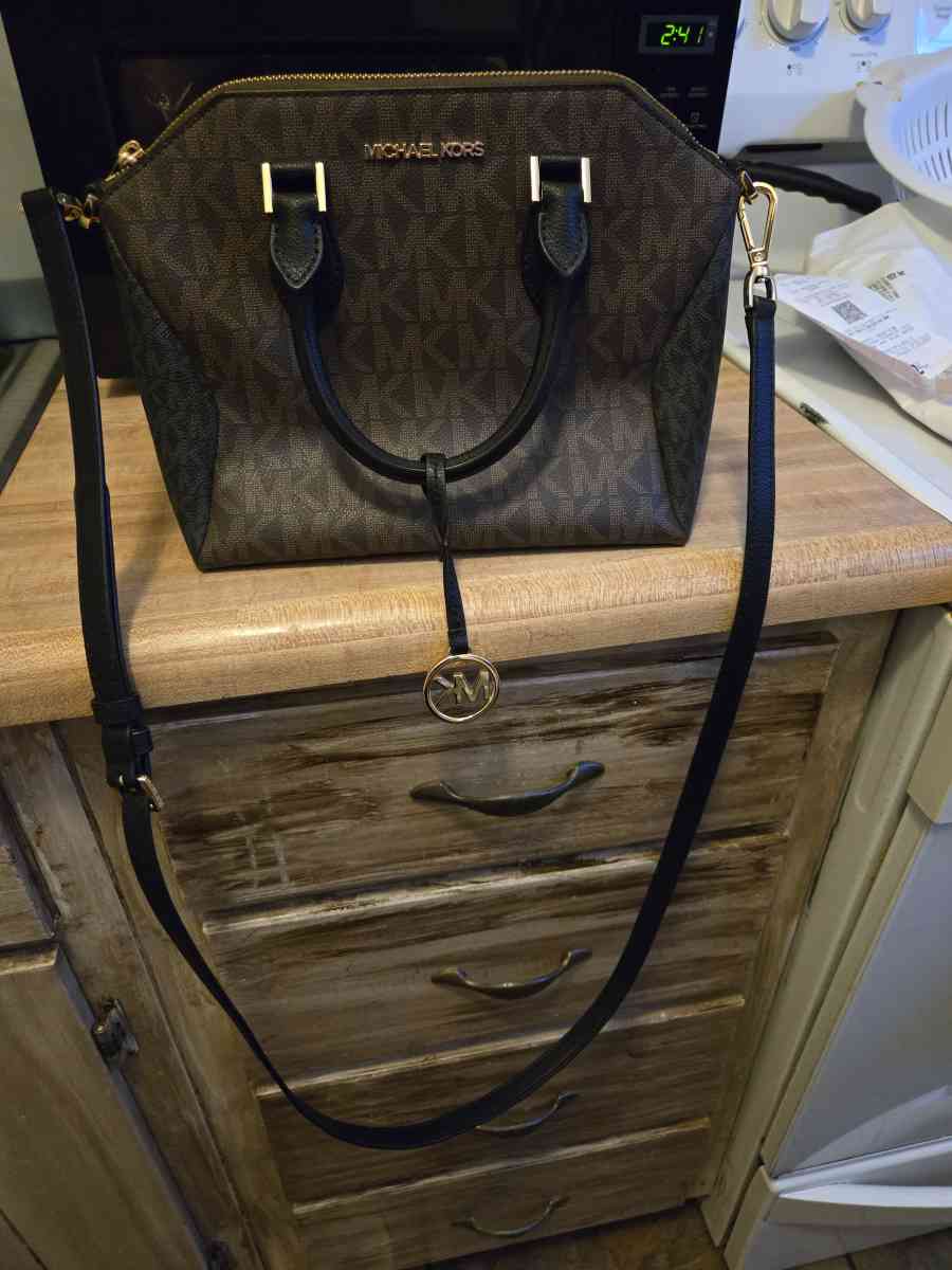 Michael kors purse - Erlanger, Kentucky