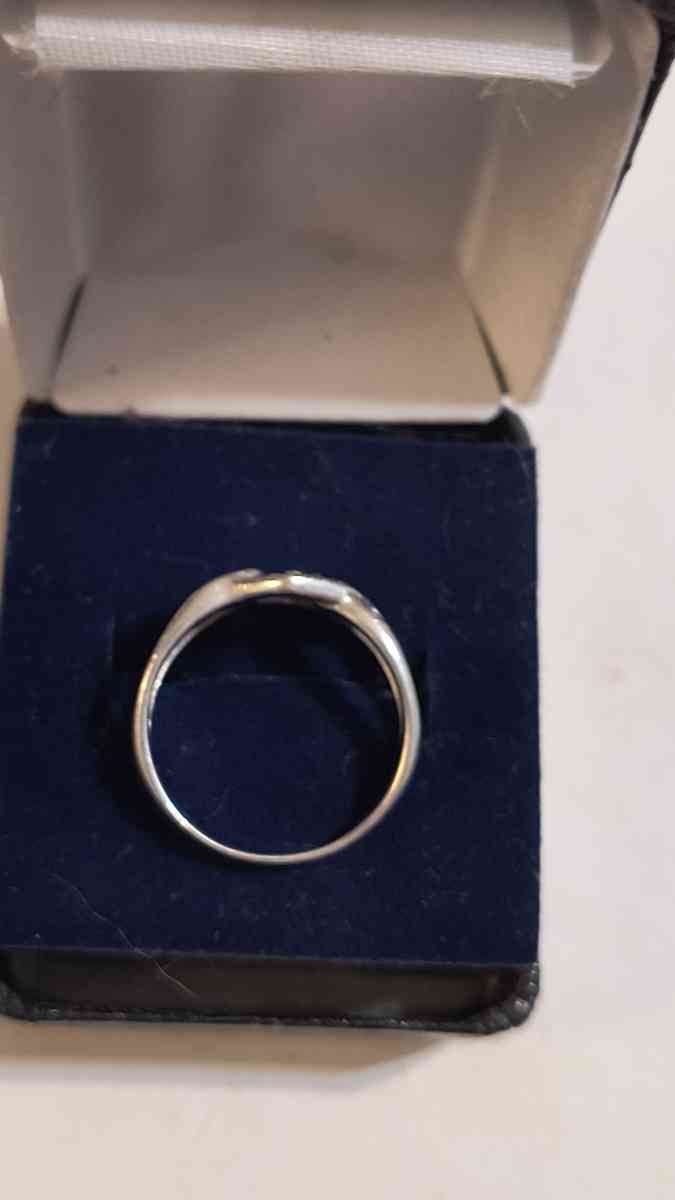 Sterling Silver Heart Ring - Greenville, Illinois - FleaMarketBay