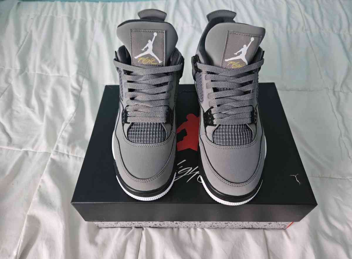 Size 95 Air Jordan 4 Retro Cool GreyChromeDark Charcoal 2019 - Columbus, Ohio - FleaMarketBay