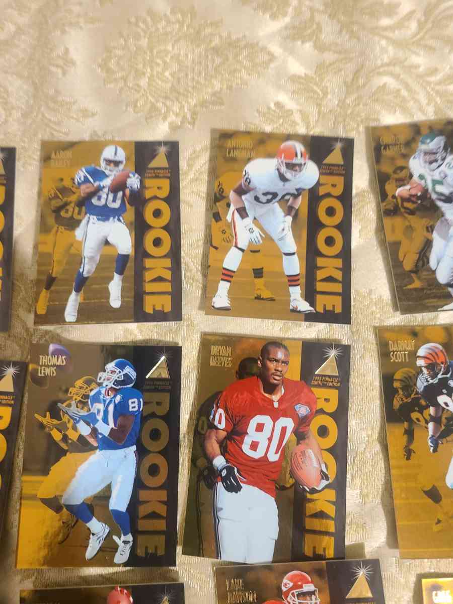 sports cards  football basketball  baseball  hockey - Edmond, Oklahoma - FleaMarketBay