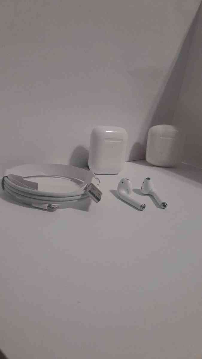 Airpods Gen 2 - Cut Off, Louisiana - FleaMarketBay