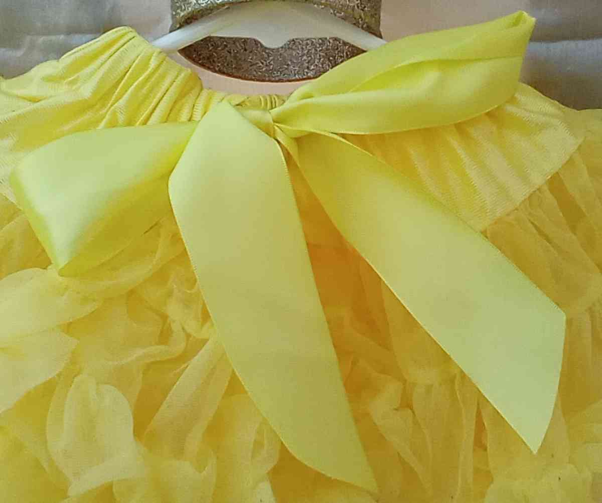0 to 1yrs Yellow TuTu Pettiskirt EUC Bow Cinches Waist - Dallas, Texas - FleaMarketBay
