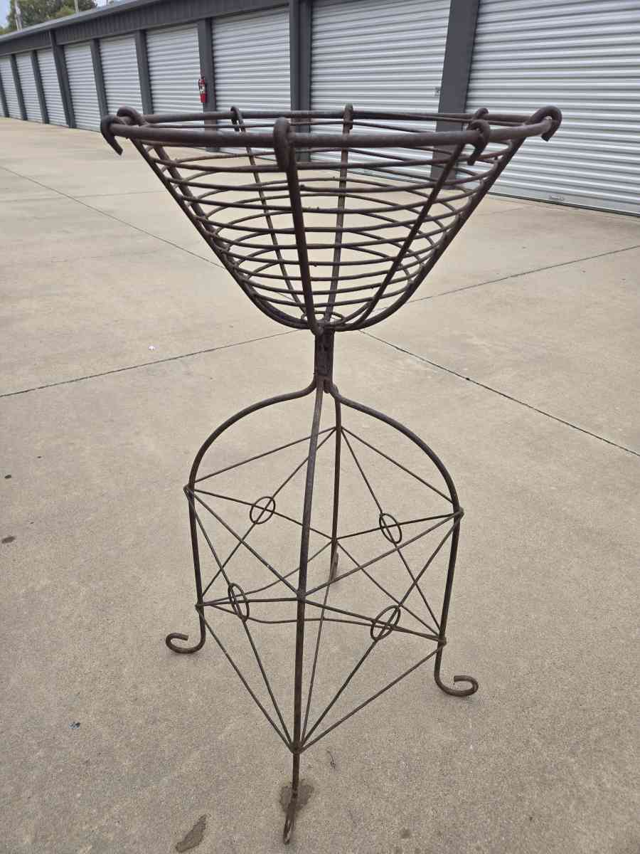 Where plant holder - Jenks, Oklahoma - FleaMarketBay