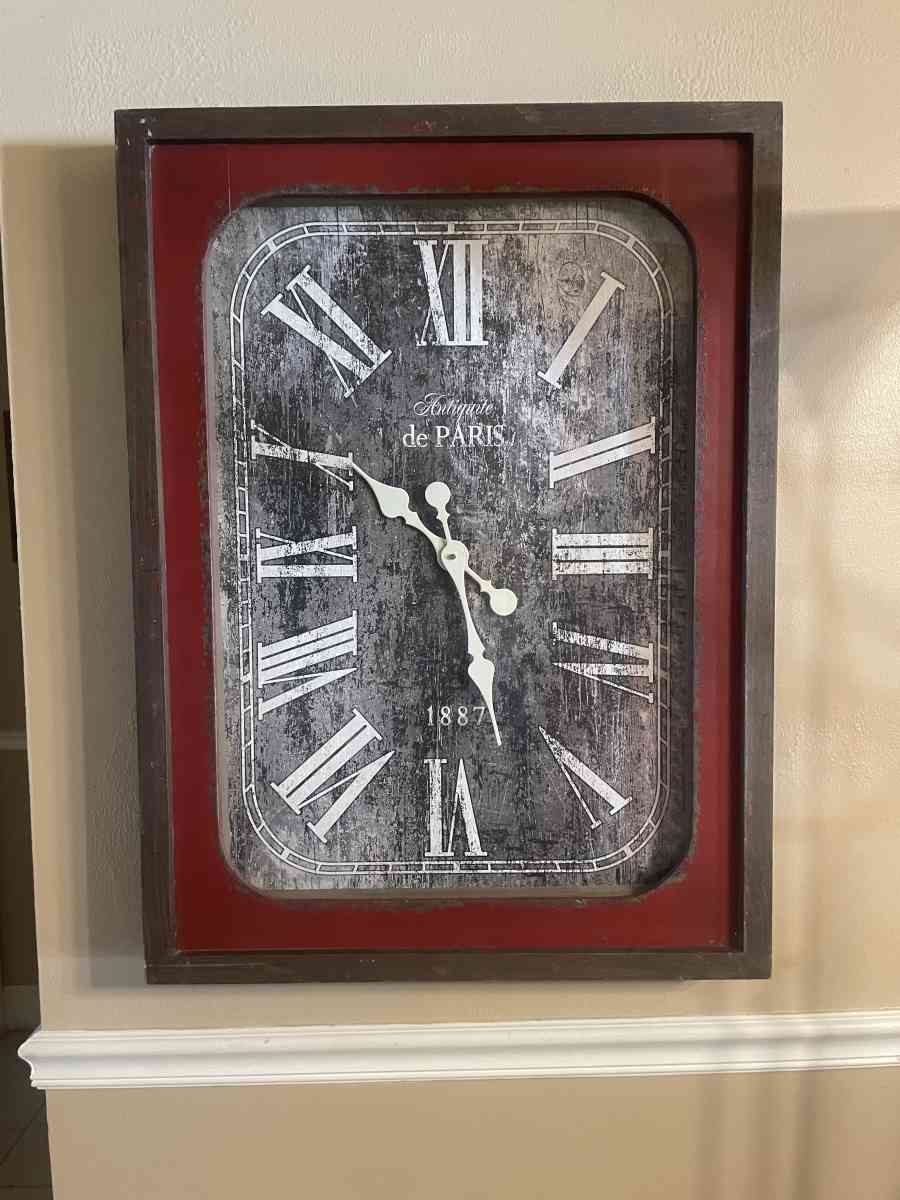 Clock - Loughman, Florida