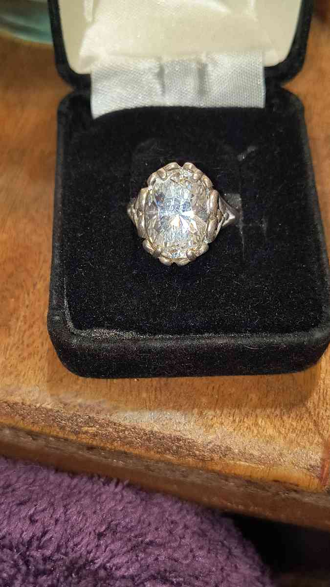 Kabana cocktail Ring - Greenville, Illinois - FleaMarketBay