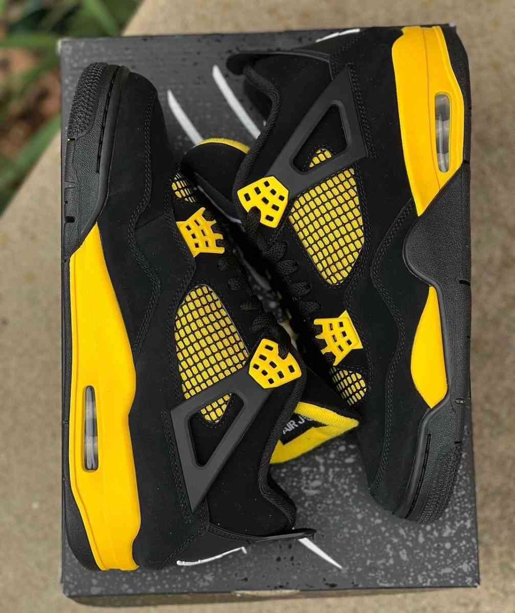 shoes - Hempstead, New York - FleaMarketBay