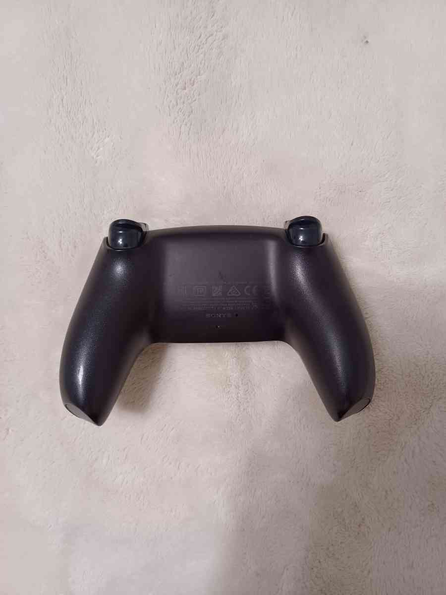 Black PS5 controller - London, Kentucky - FleaMarketBay