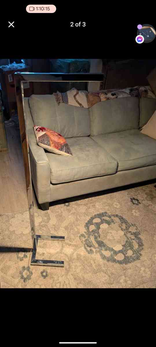 Milan 52in standing floor lamp - Richfield, Ohio - FleaMarketBay