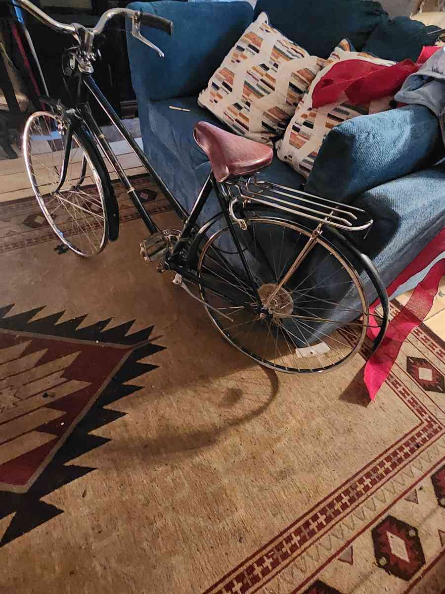 antique bike - Anton, Texas - FleaMarketBay