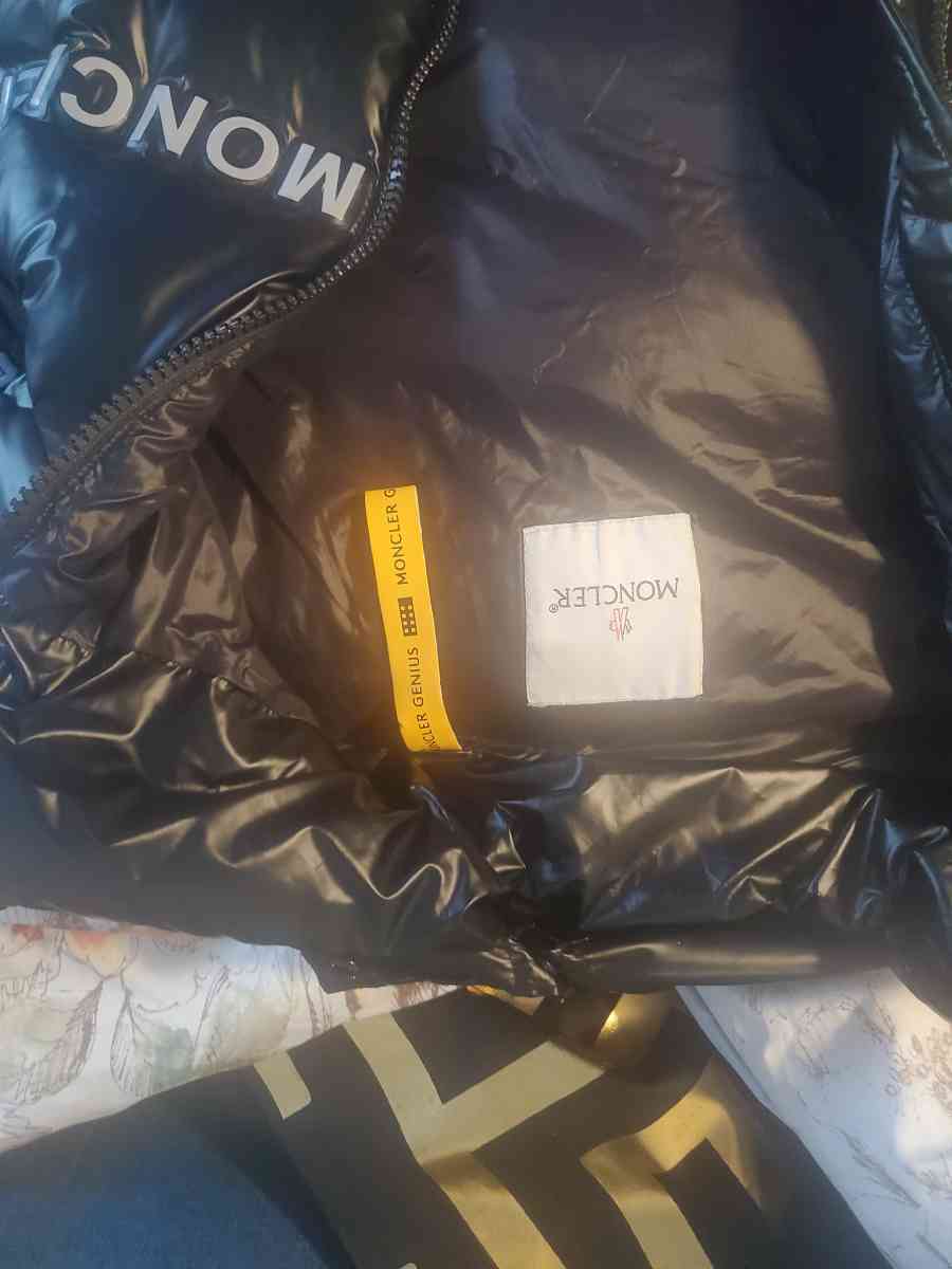 moncler fragments puffer - Chester, Virginia - FleaMarketBay