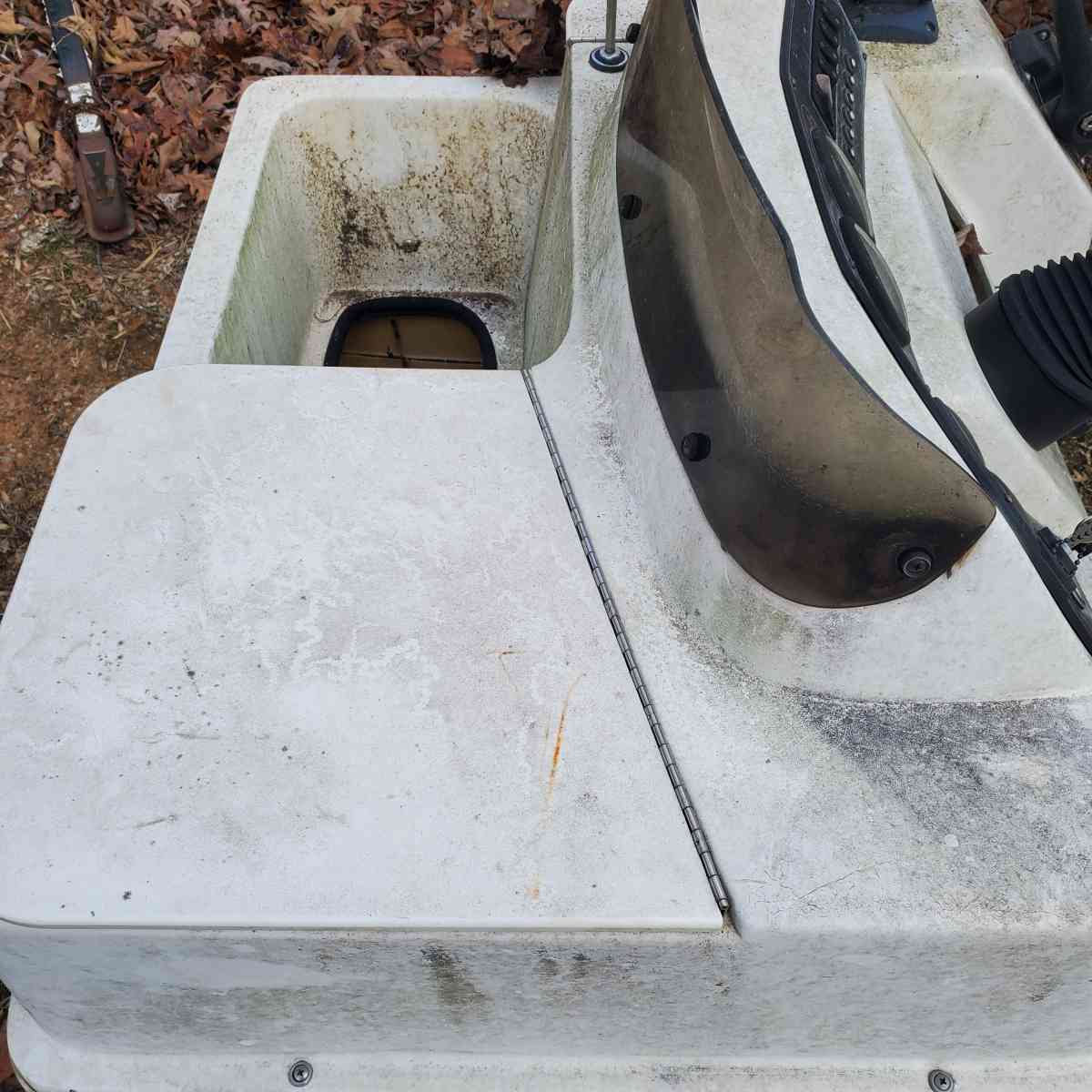 Pontoon Boat Console All Cables And Wires Have been Cut - Rock Island, Tennessee - FleaMarketBay