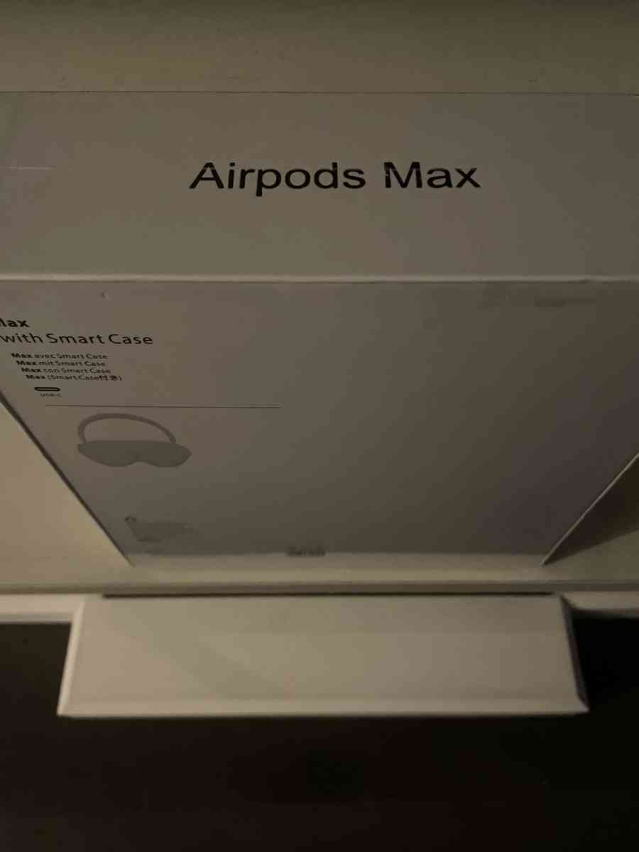 Apple AirPod max - Saint Cloud, Florida - FleaMarketBay