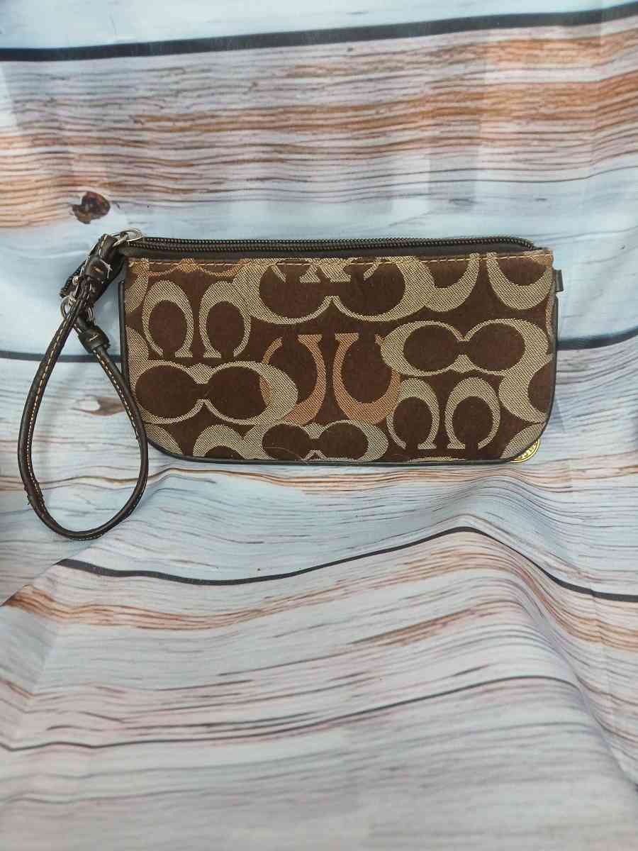 Coach Vintage sateen and leather wristlet - Anacortes, Washington - FleaMarketBay