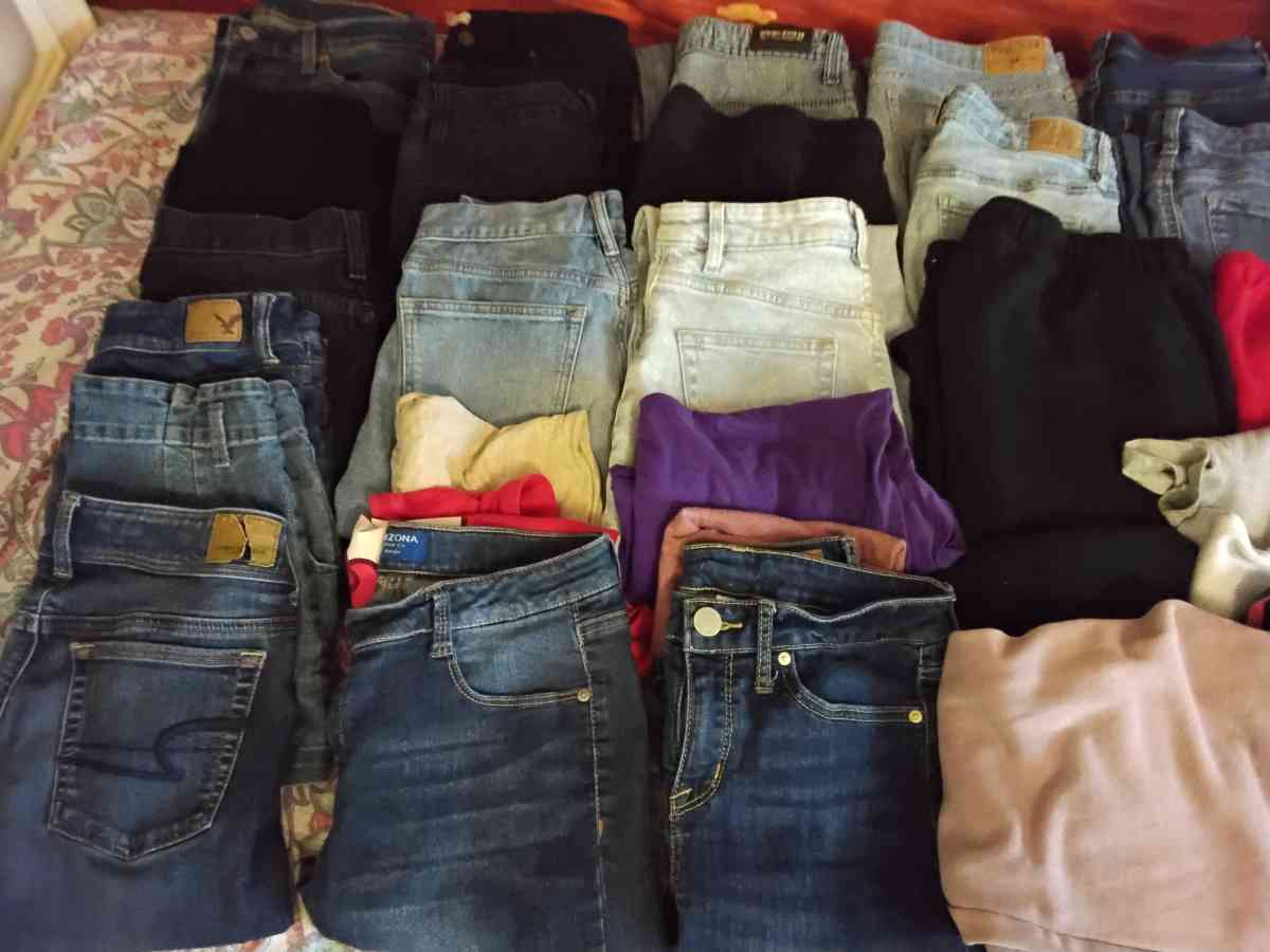 Everything - Pearblossom, California