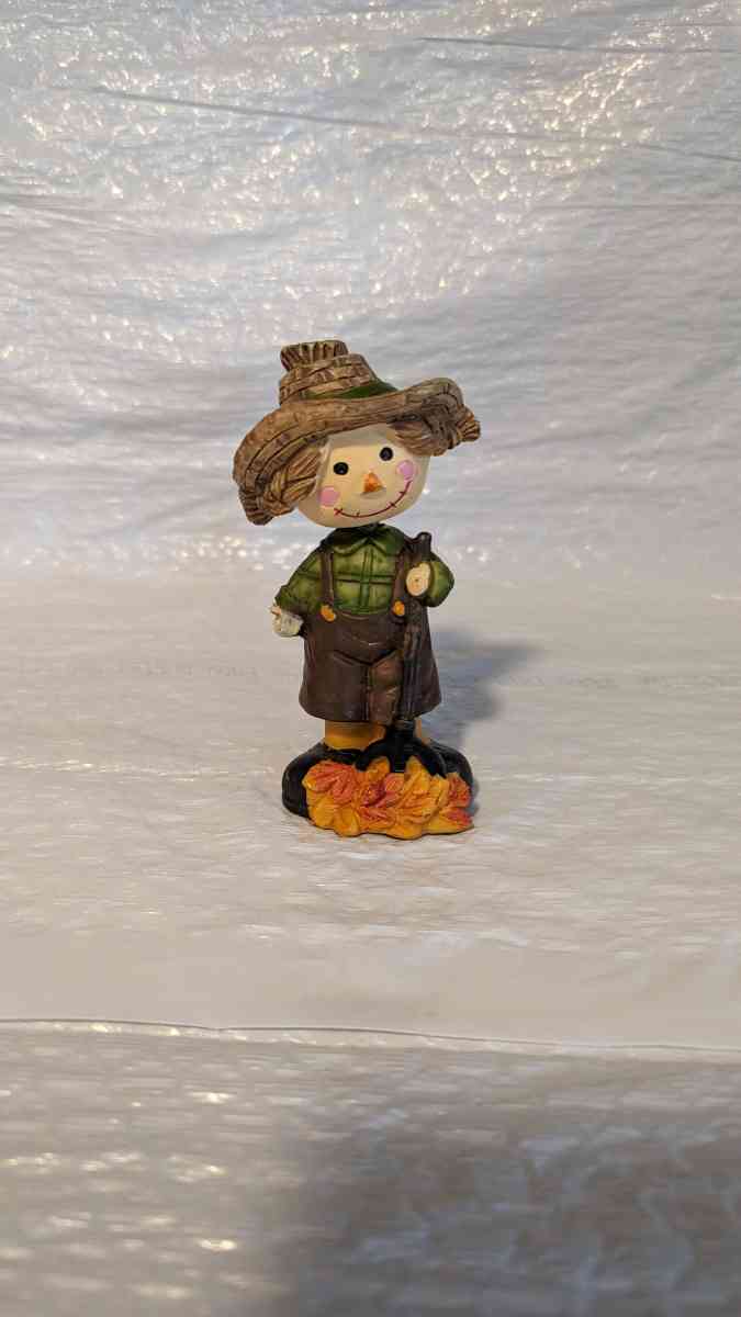 Resin Bobble Head Scarecrow Girl Raking Fall Leaves Figurine - Phoenix, Arizona