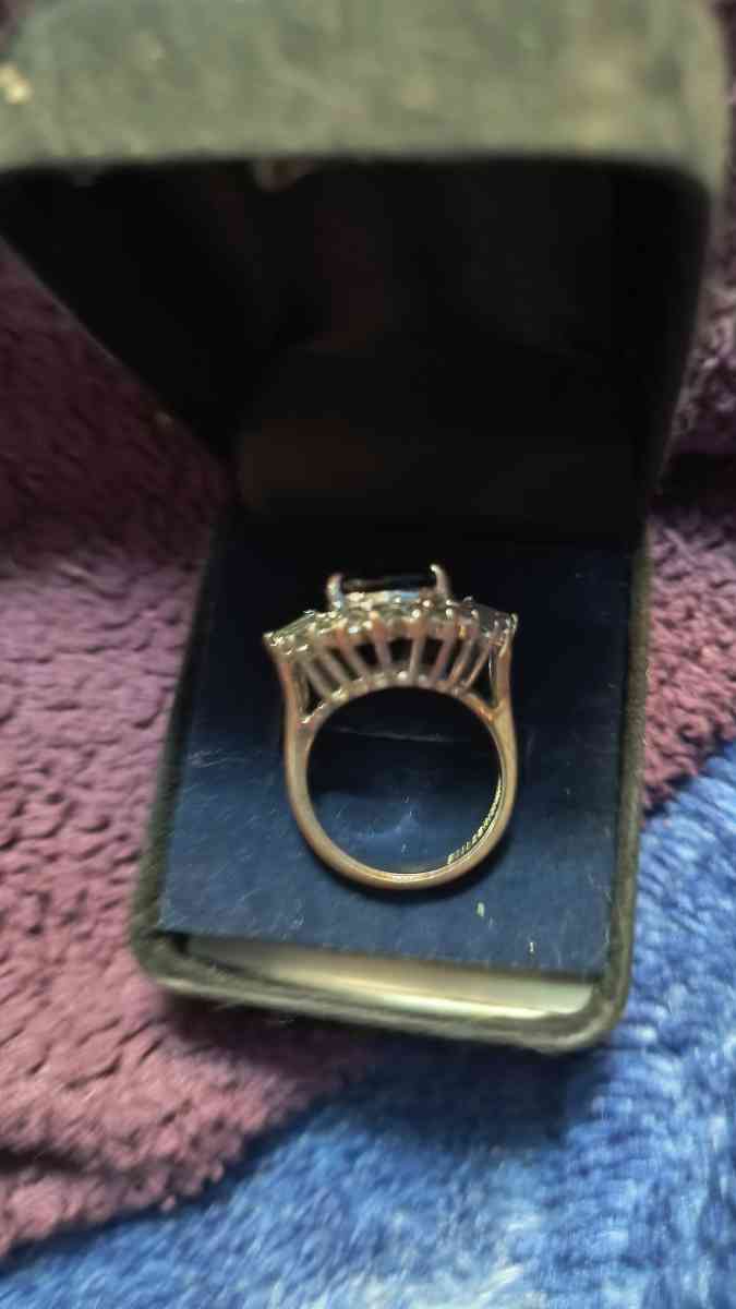 Sapphire Ring - Greenville, Illinois - FleaMarketBay