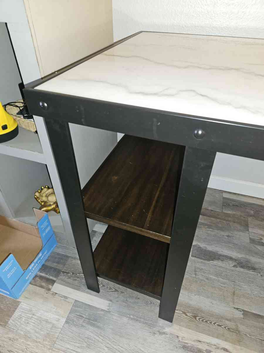 marble top desk - Aurora, Colorado - FleaMarketBay