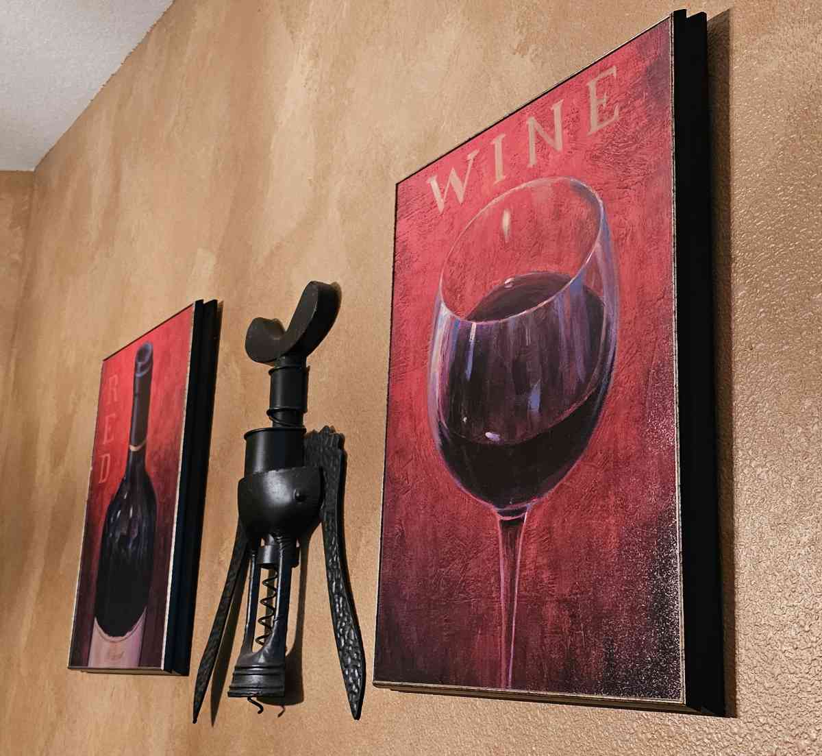 Wine and grape themed wall art - Humble, Texas - FleaMarketBay
