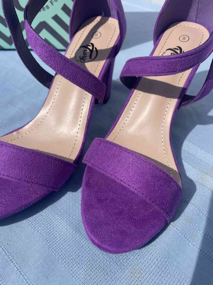 Purple Heels - Loughman, Florida - FleaMarketBay