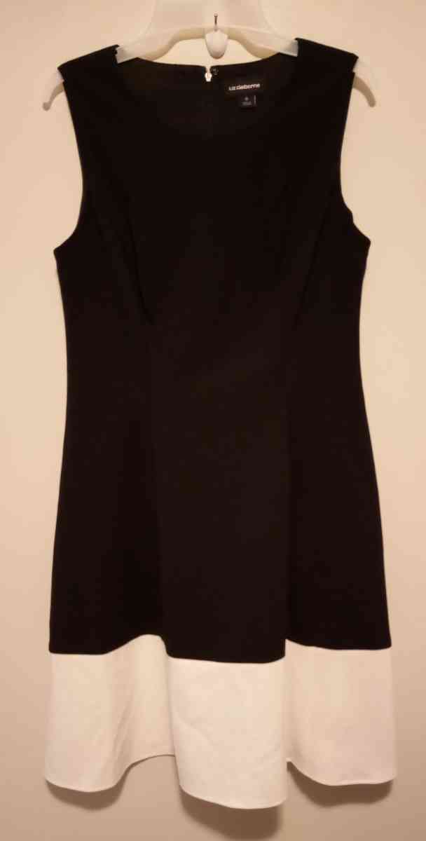 Liz Claiborne Size 8 Black Dress with White Bottom - Lithonia, Georgia - FleaMarketBay