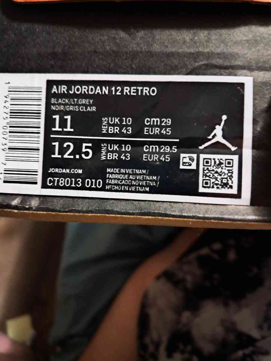 Jordan retro 12s black taxi - Milton, West Virginia - FleaMarketBay