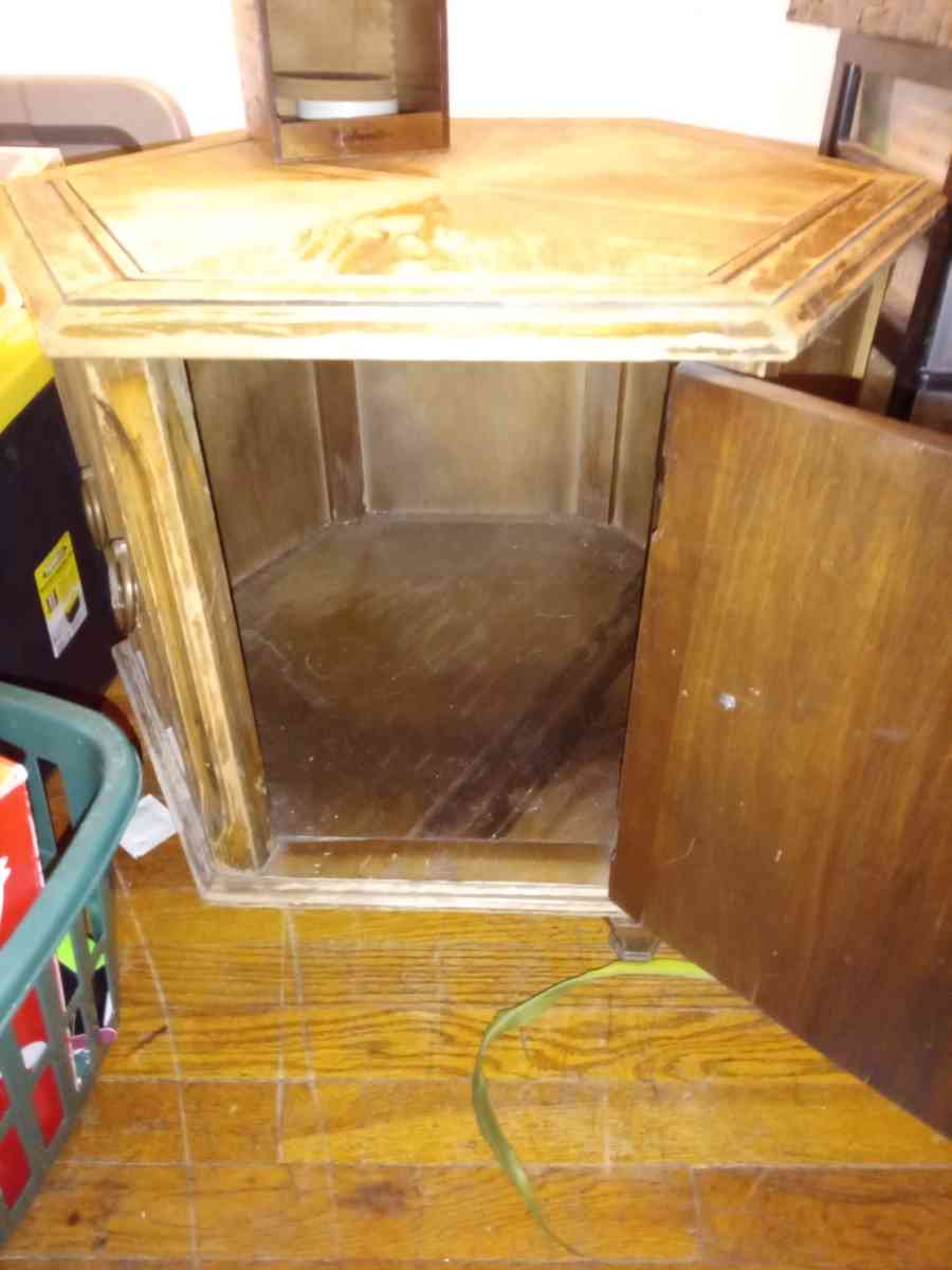 Two wooden side cabinets - Fargo, North Dakota - FleaMarketBay