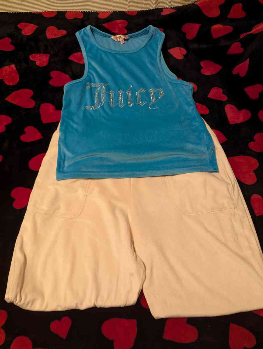 Juicy couture velour track suit blue and white - Neosho, Missouri - FleaMarketBay