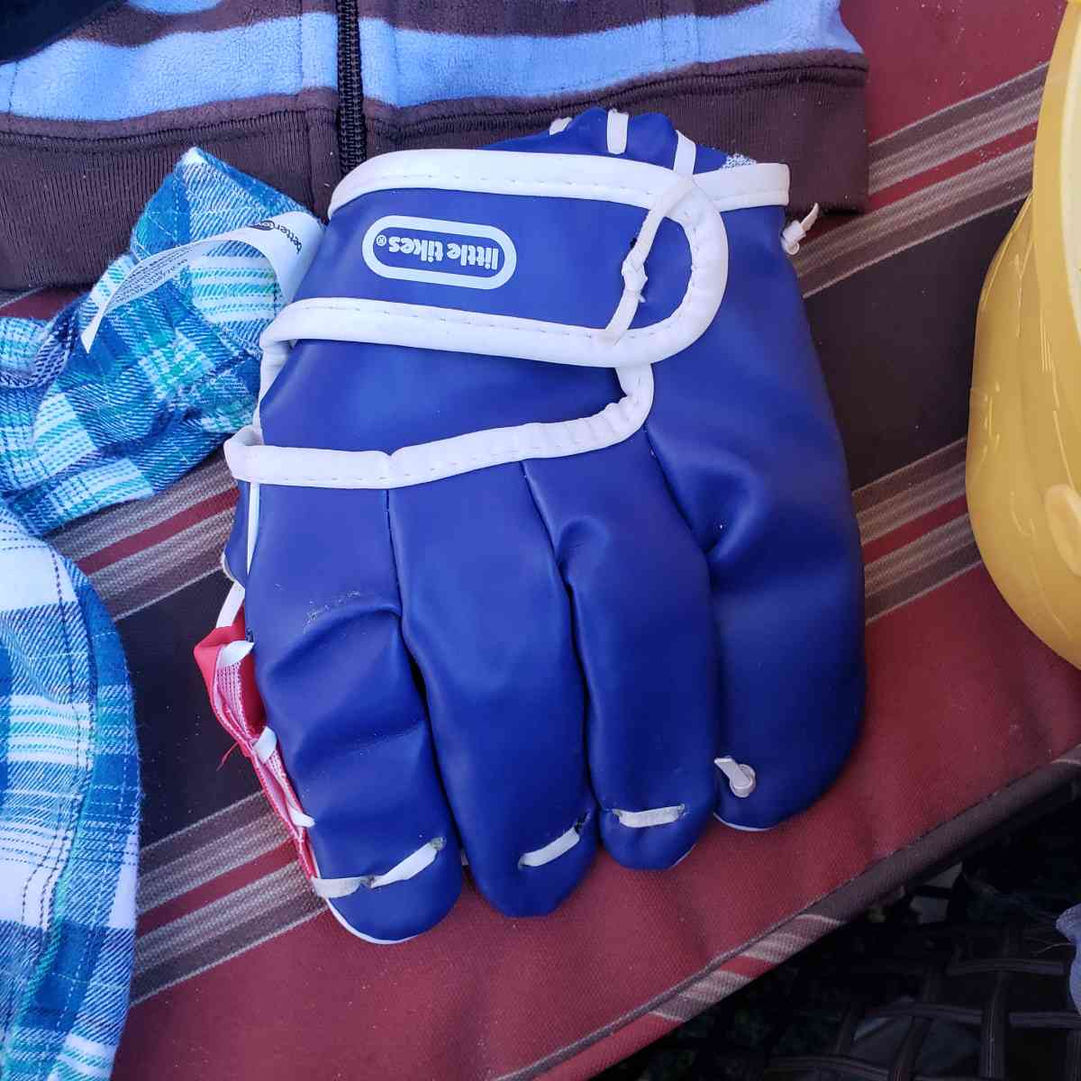 baby clothes - Lake Elsinore, California - FleaMarketBay