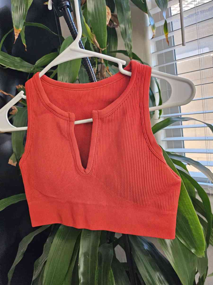 yoga outfit SMALL preloved - Las Vegas, Nevada - FleaMarketBay
