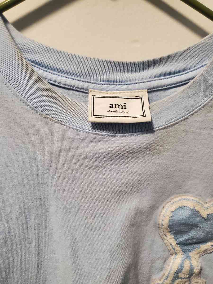 Ami t shirt - Chester, Virginia - FleaMarketBay